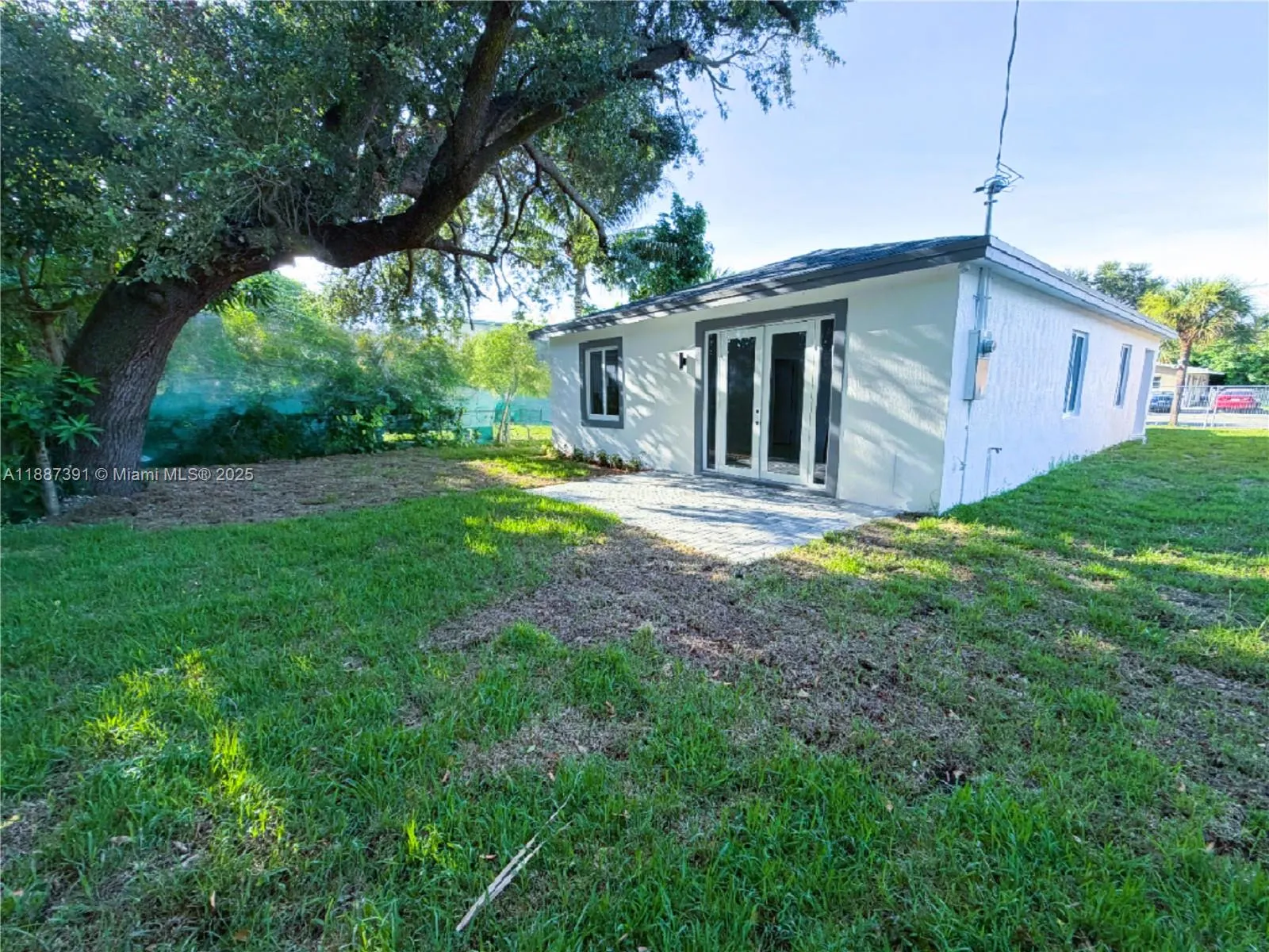 706 SW 7th St