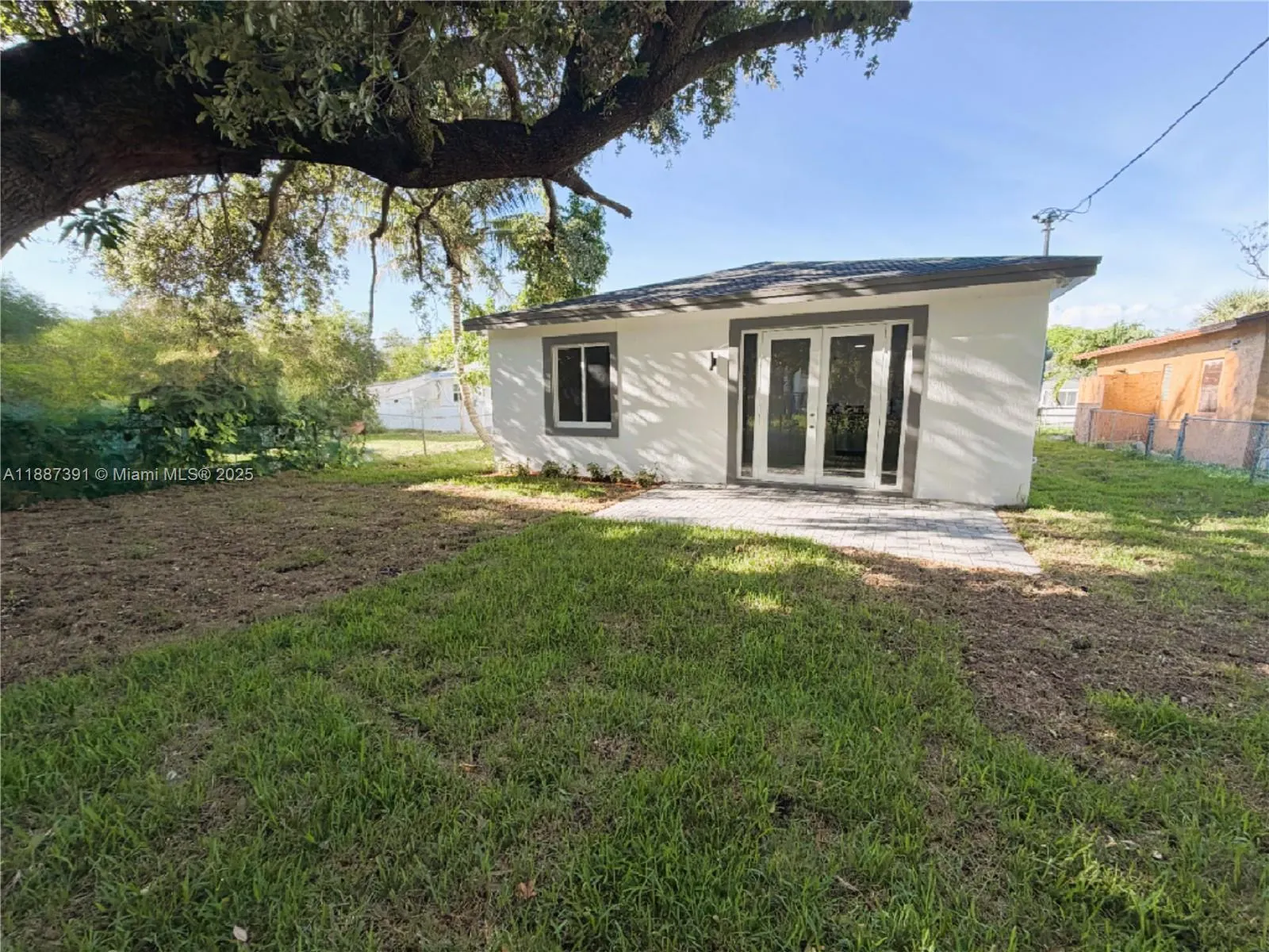 706 SW 7th St