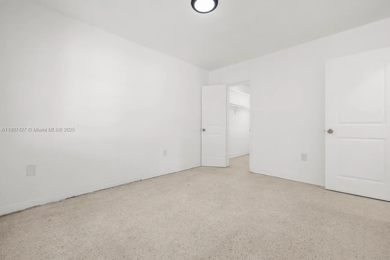 501 NE 82nd Ter, #8