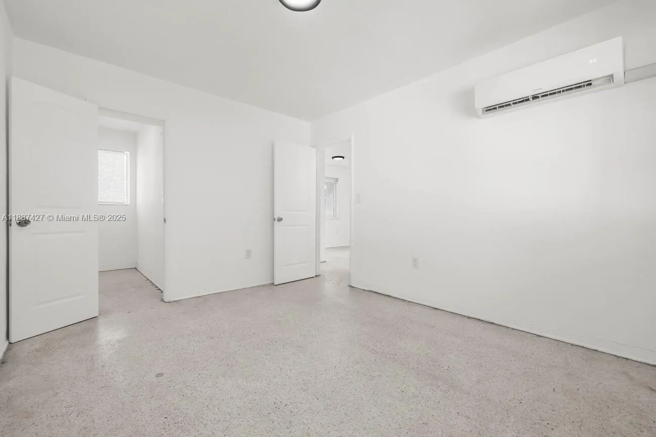 501 NE 82nd Ter, #8