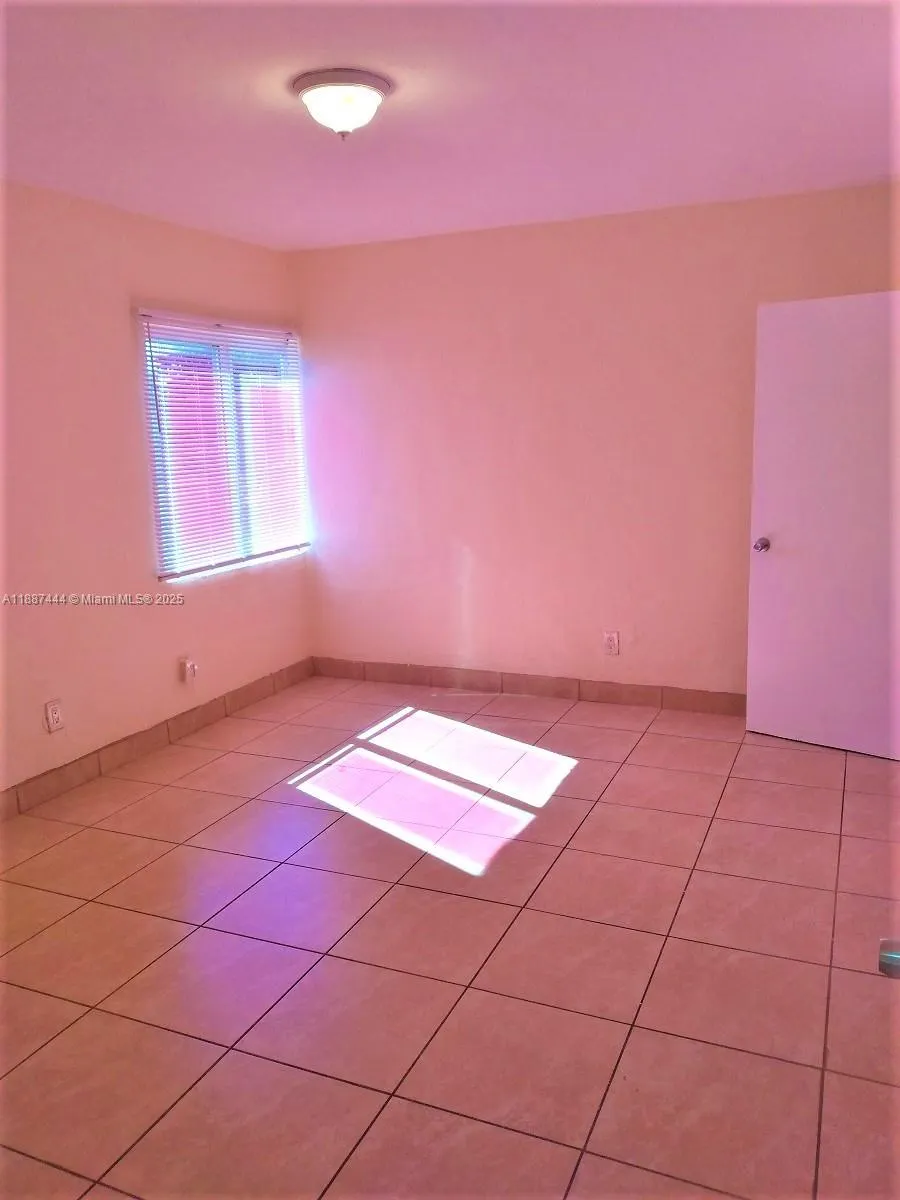 1101 8th St, #1103