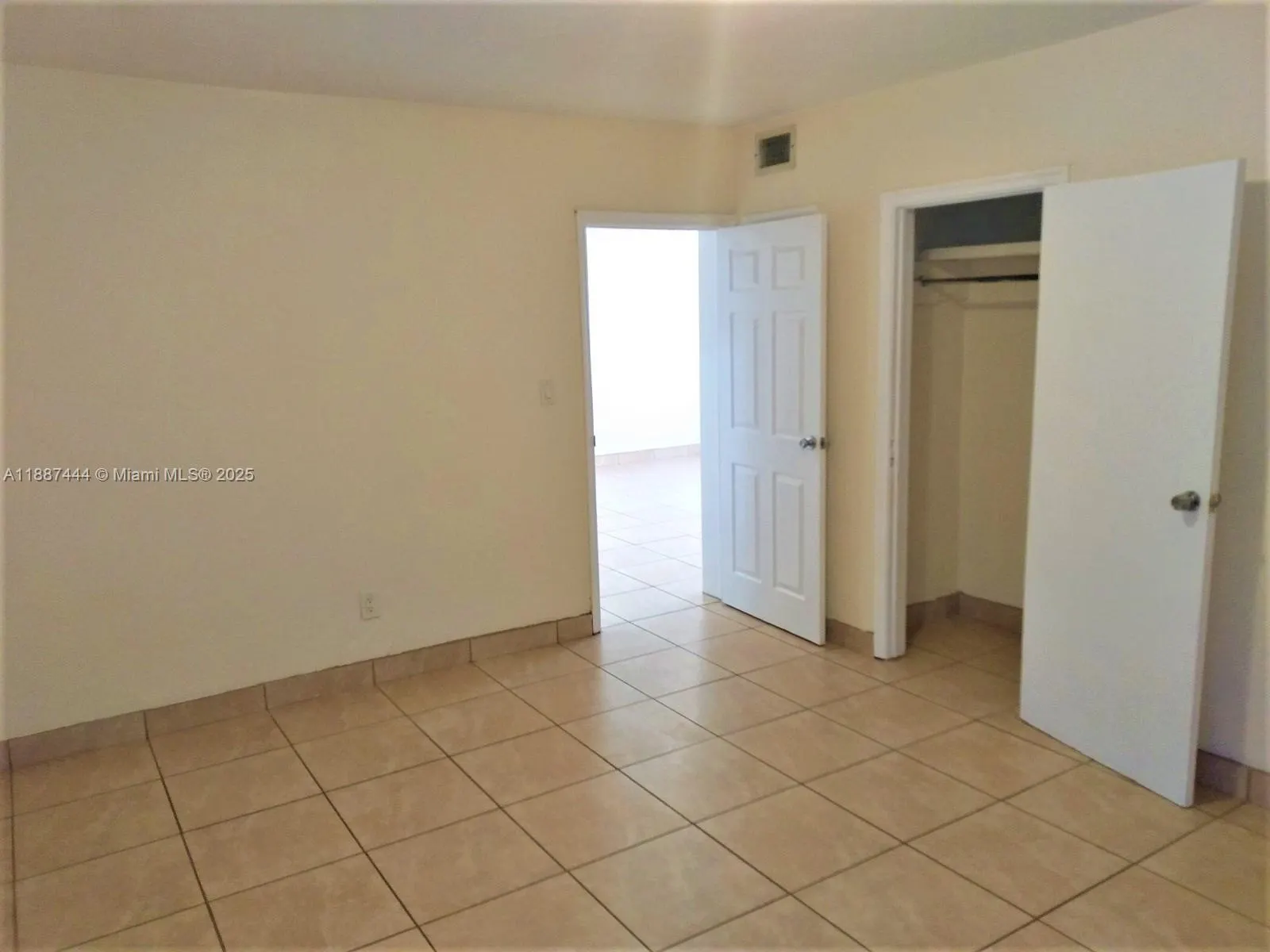 1101 8th St, #1103