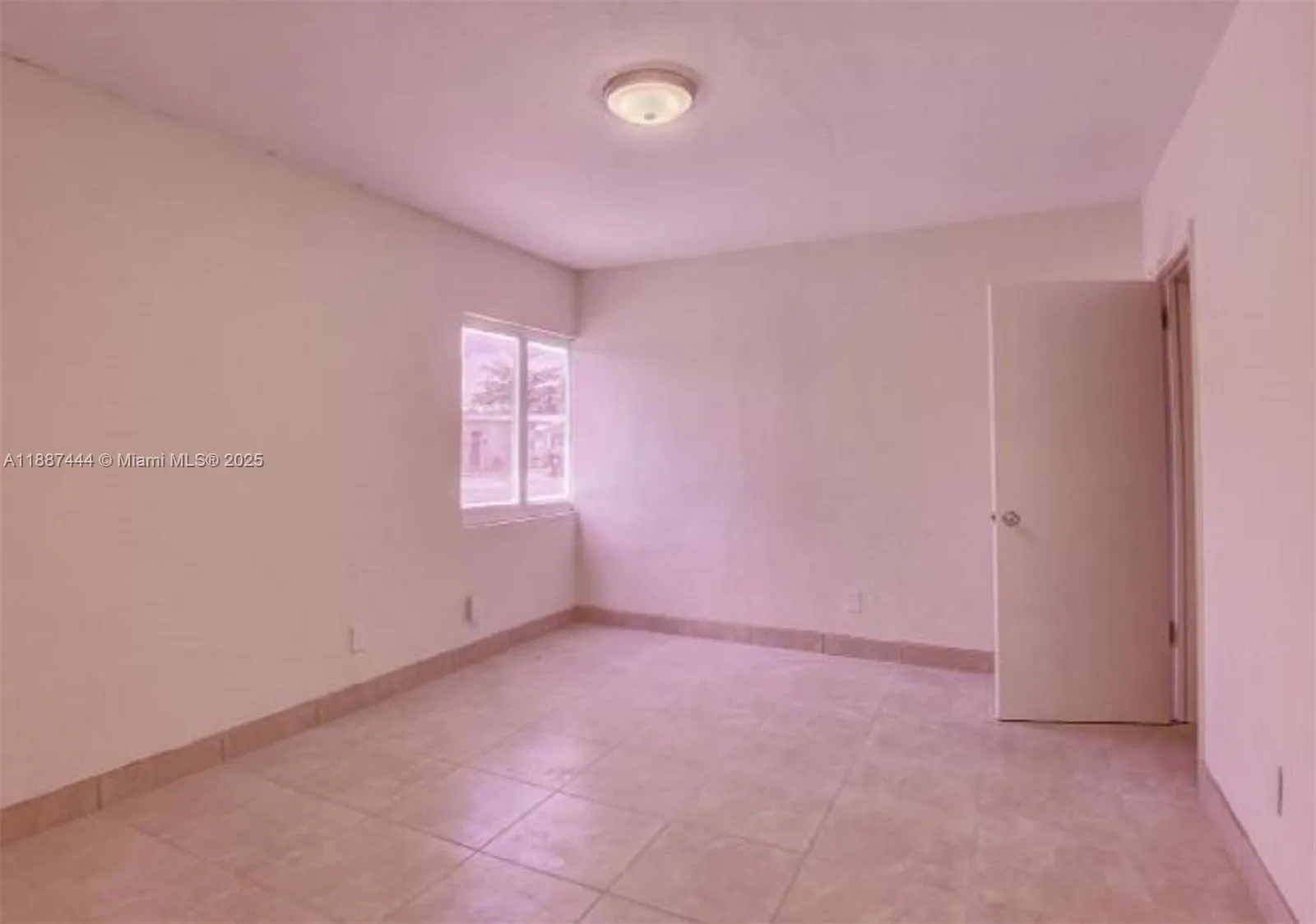 1101 8th St, #1103