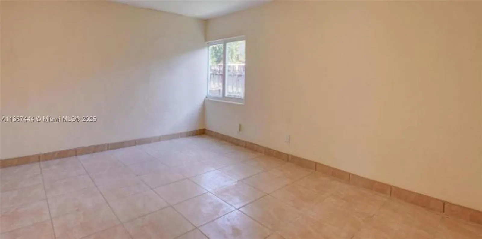 1101 8th St, #1103