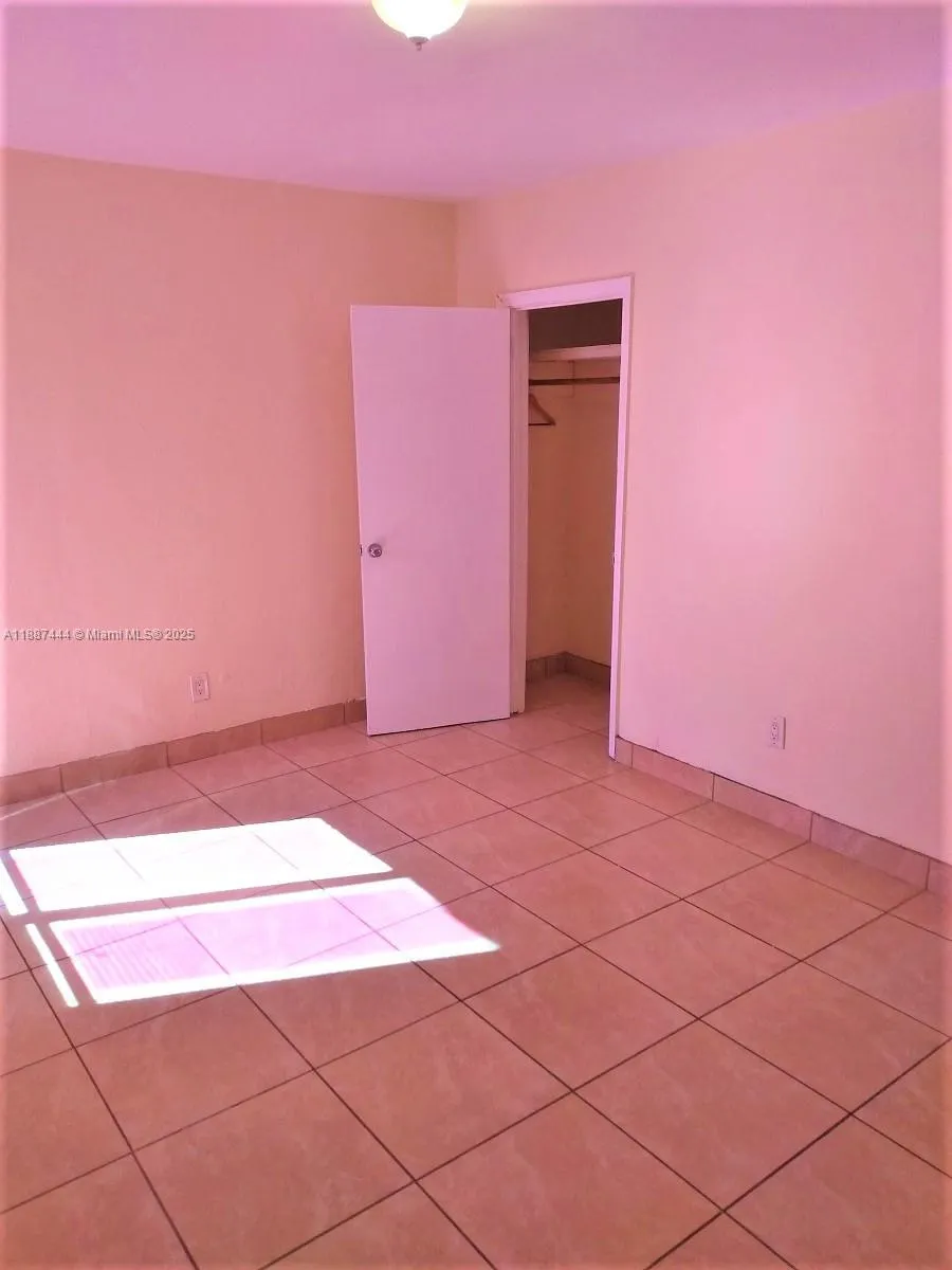 1101 8th St, #1103