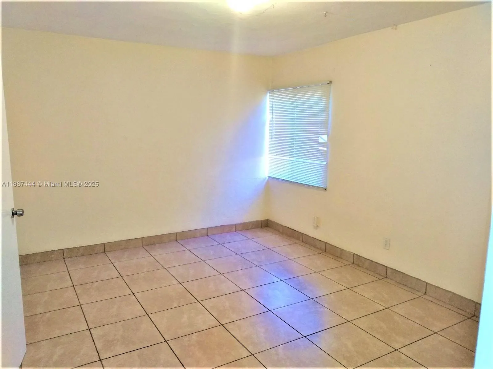 1101 8th St, #1103
