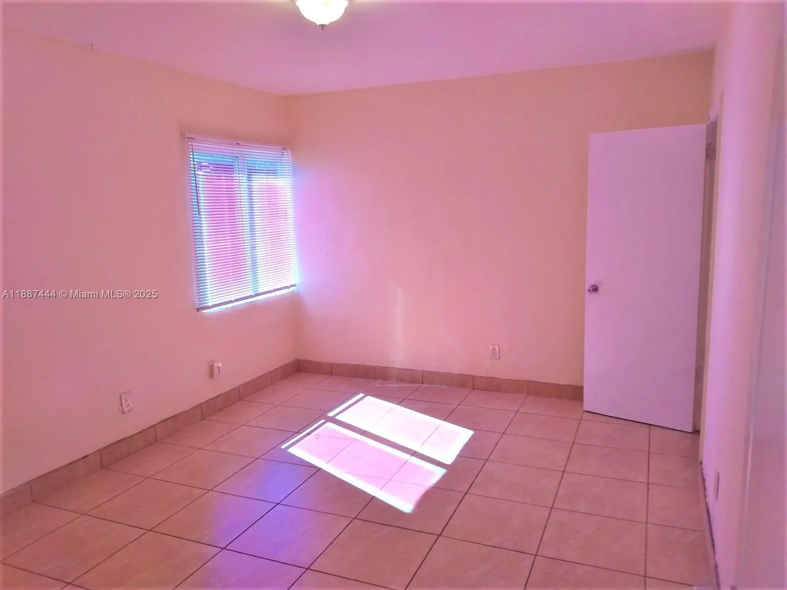 1101 8th St, #1103
