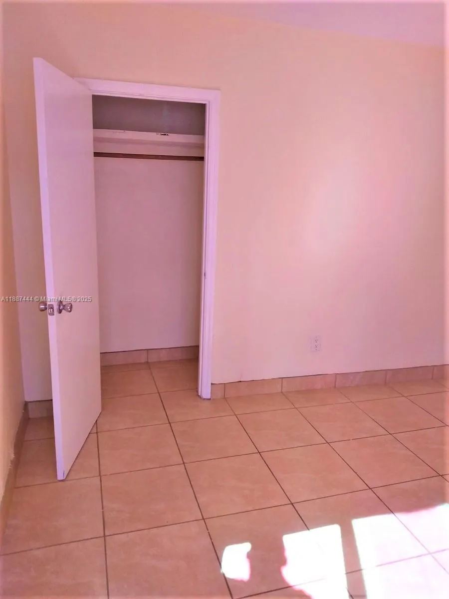 1101 8th St, #1103