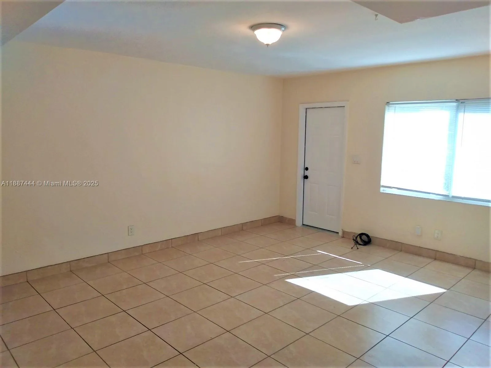 1101 8th St, #1103