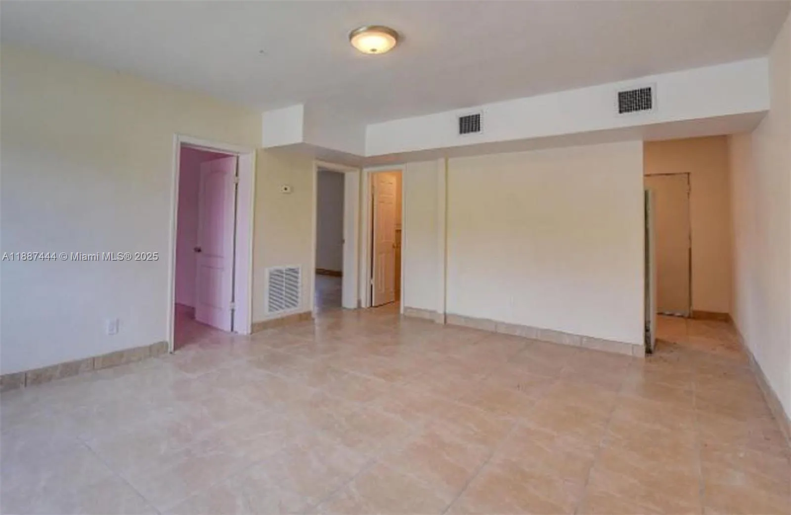 1101 8th St, #1103