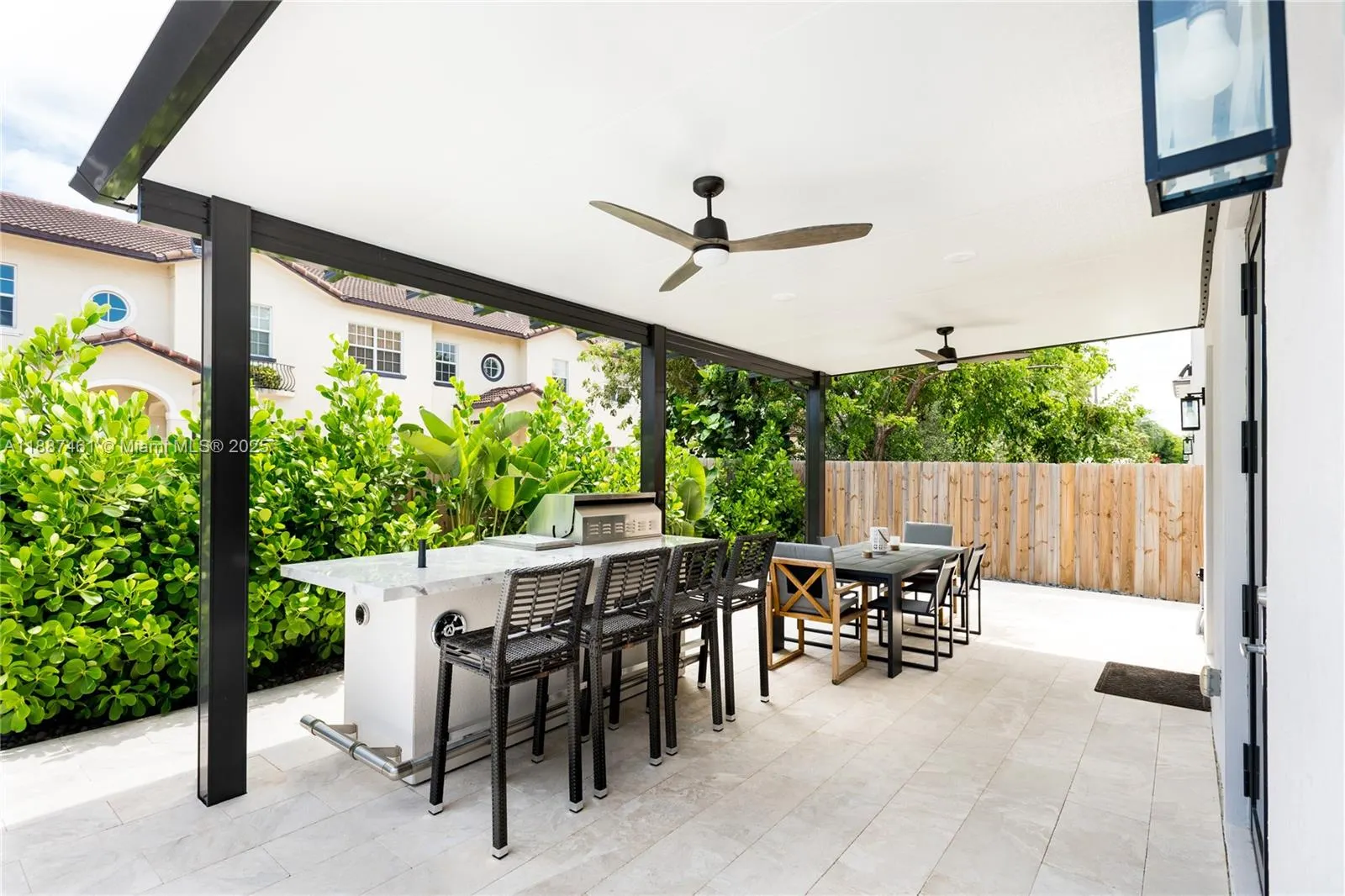8904 SW 69th Ter