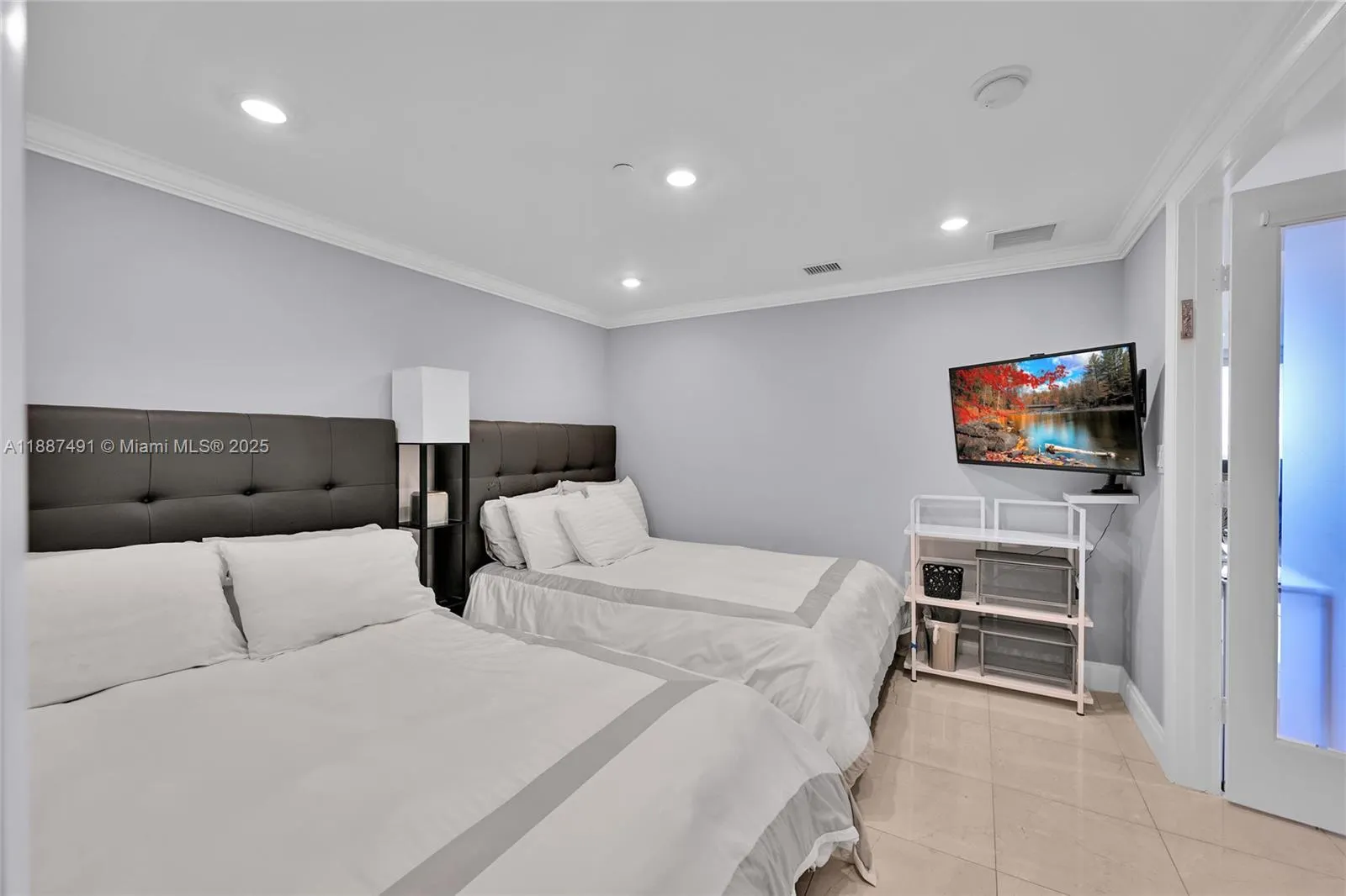 1850 S OCEAN DR, #1507