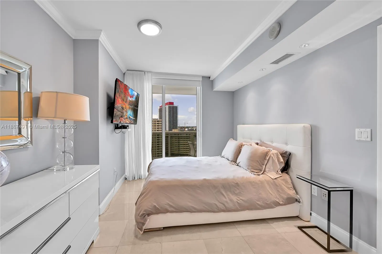 1850 S OCEAN DR, #1507