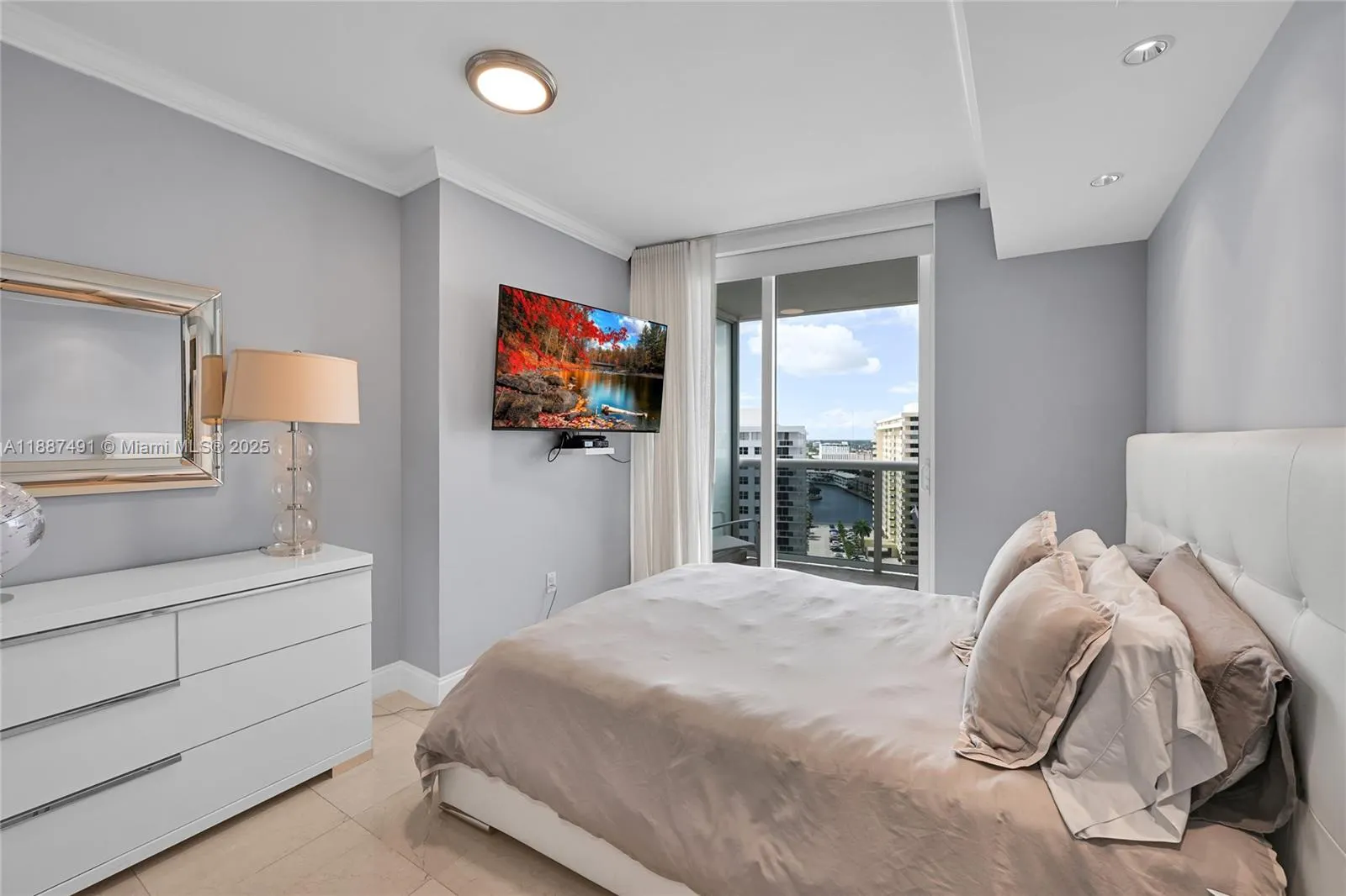 1850 S OCEAN DR, #1507