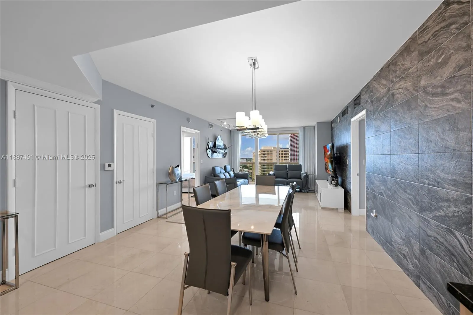 1850 S OCEAN DR, #1507