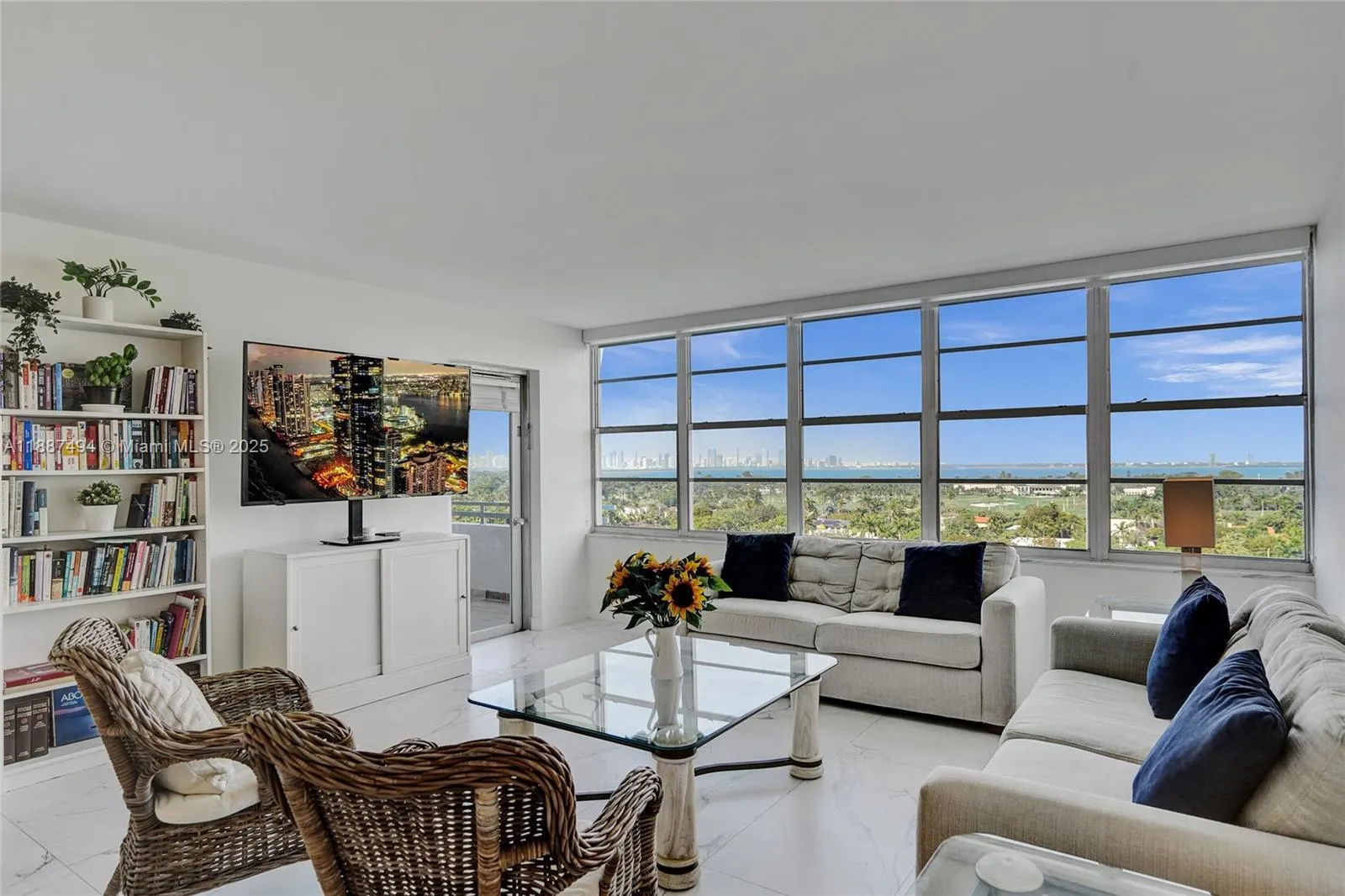 5700 Collins Ave, #12E
