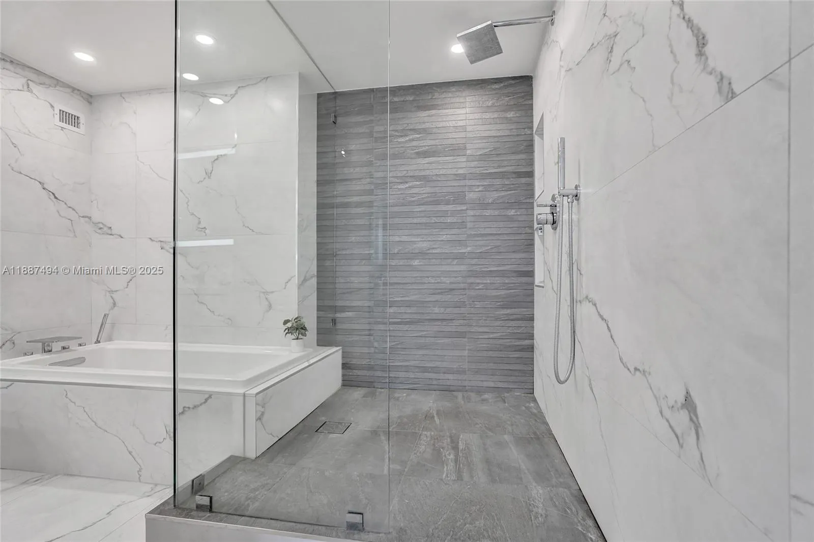 5700 Collins Ave, #12E