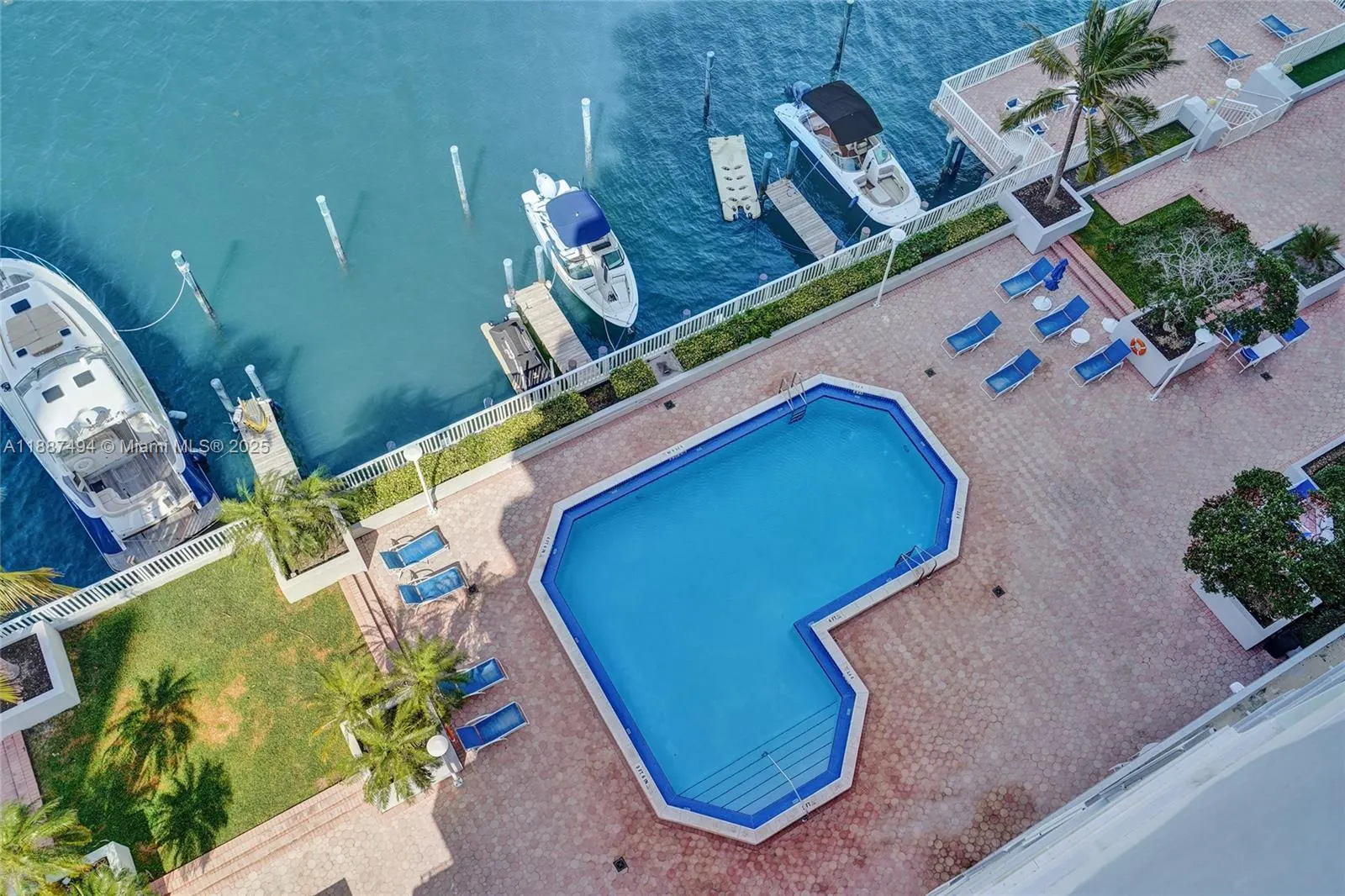 5700 Collins Ave, #12E