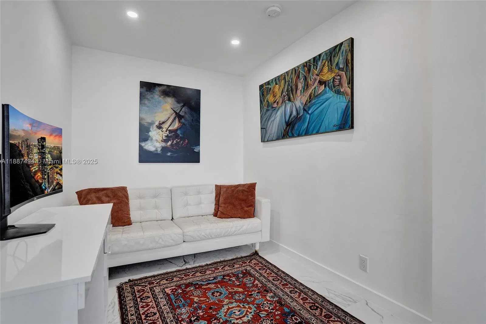 5700 Collins Ave, #12E