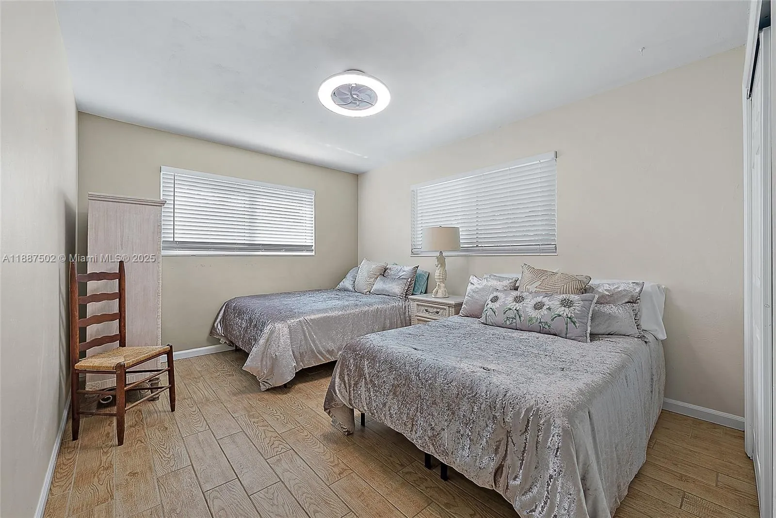 367 W Riverside Drive