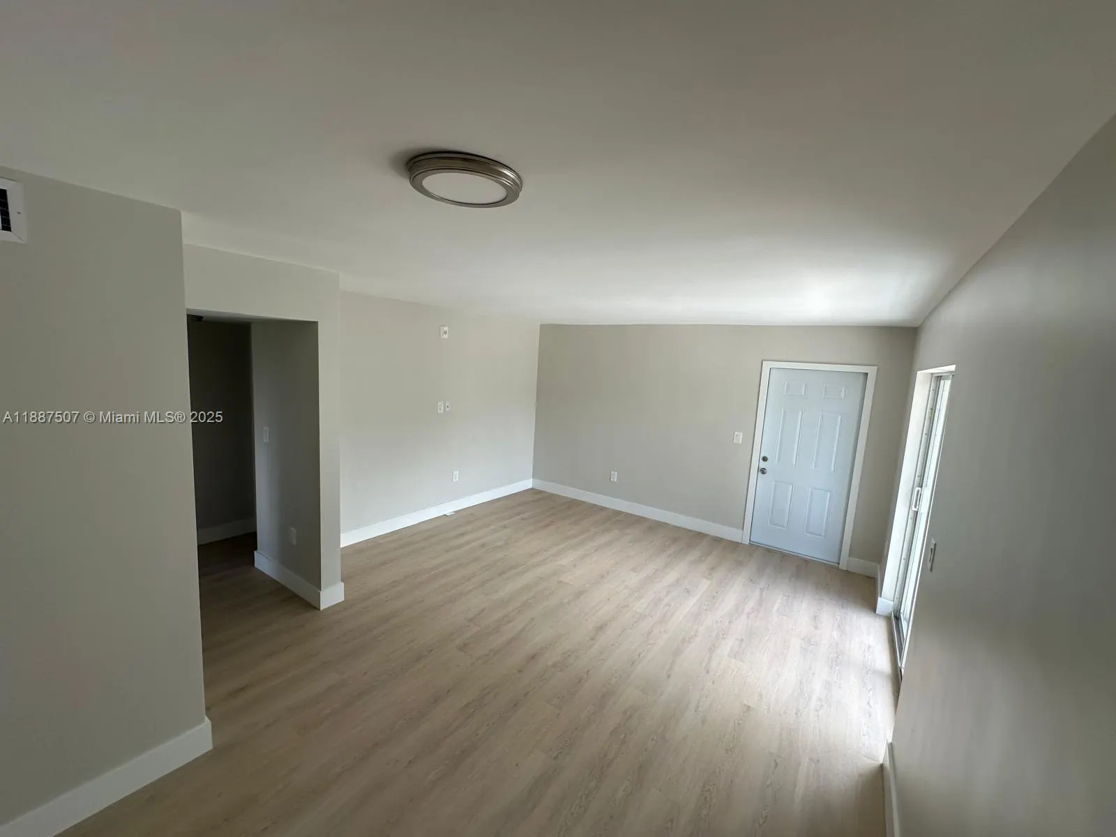 1101 NE 80th St, #208