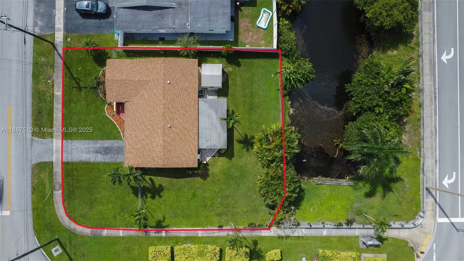5201 SW 95th Ave
