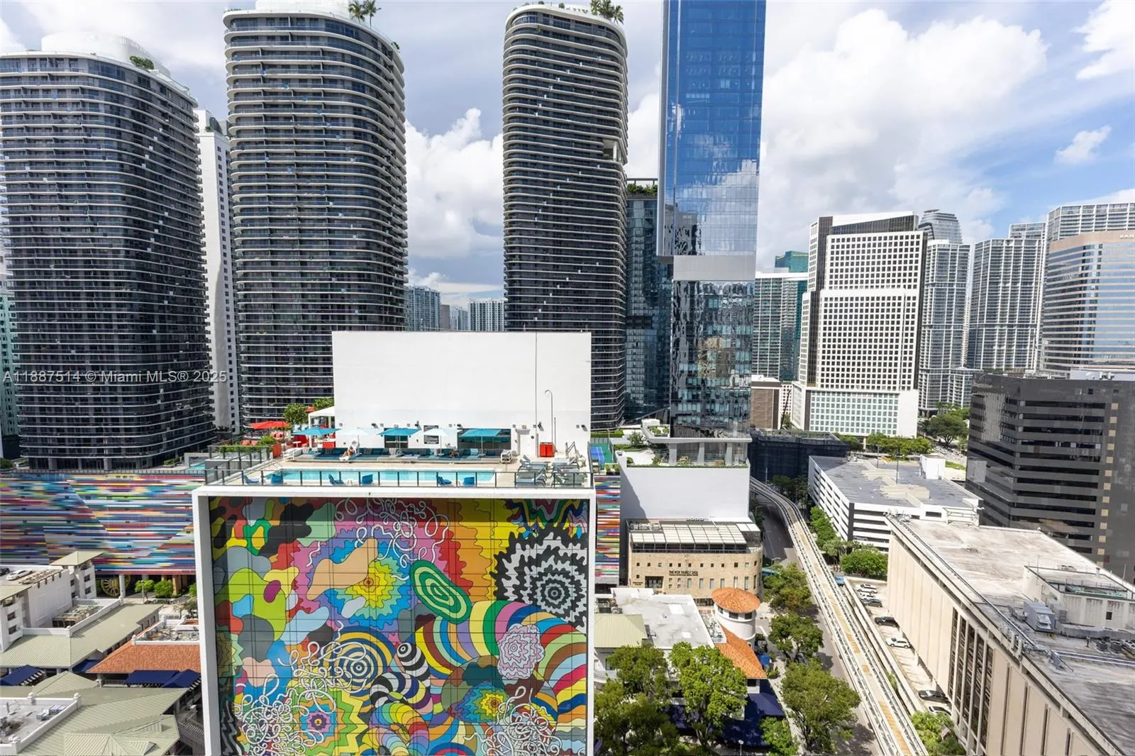 1000 Brickell Plz, #2515