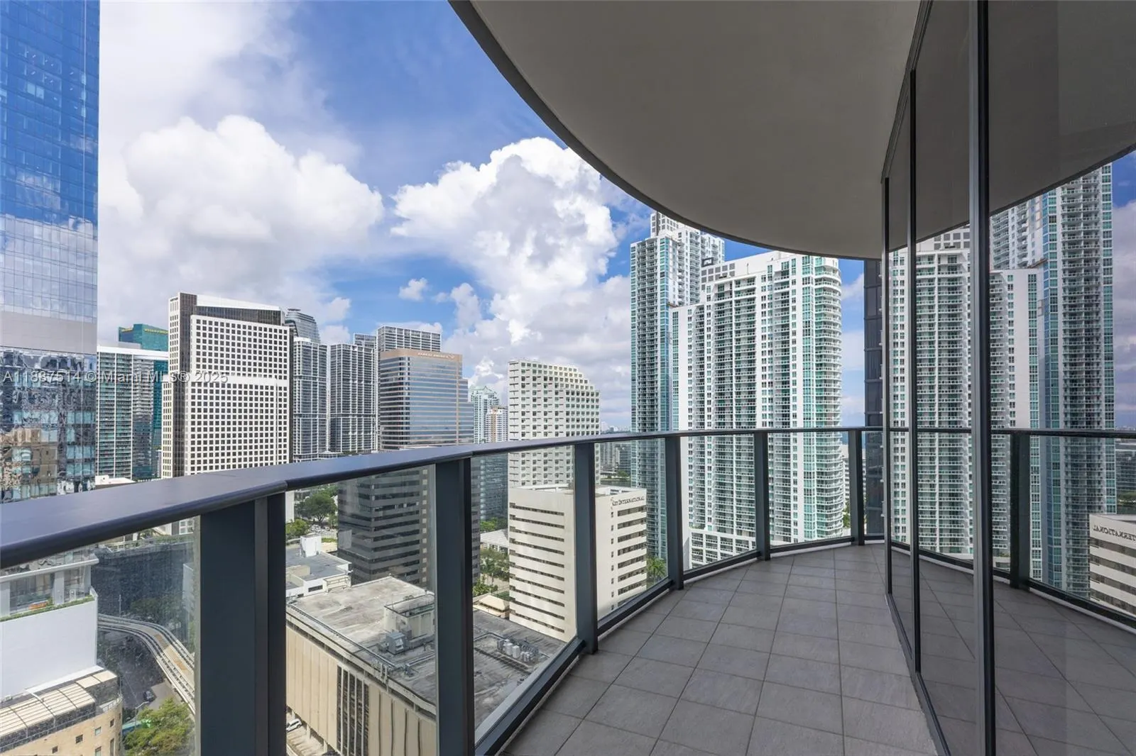 1000 Brickell Plz, #2515