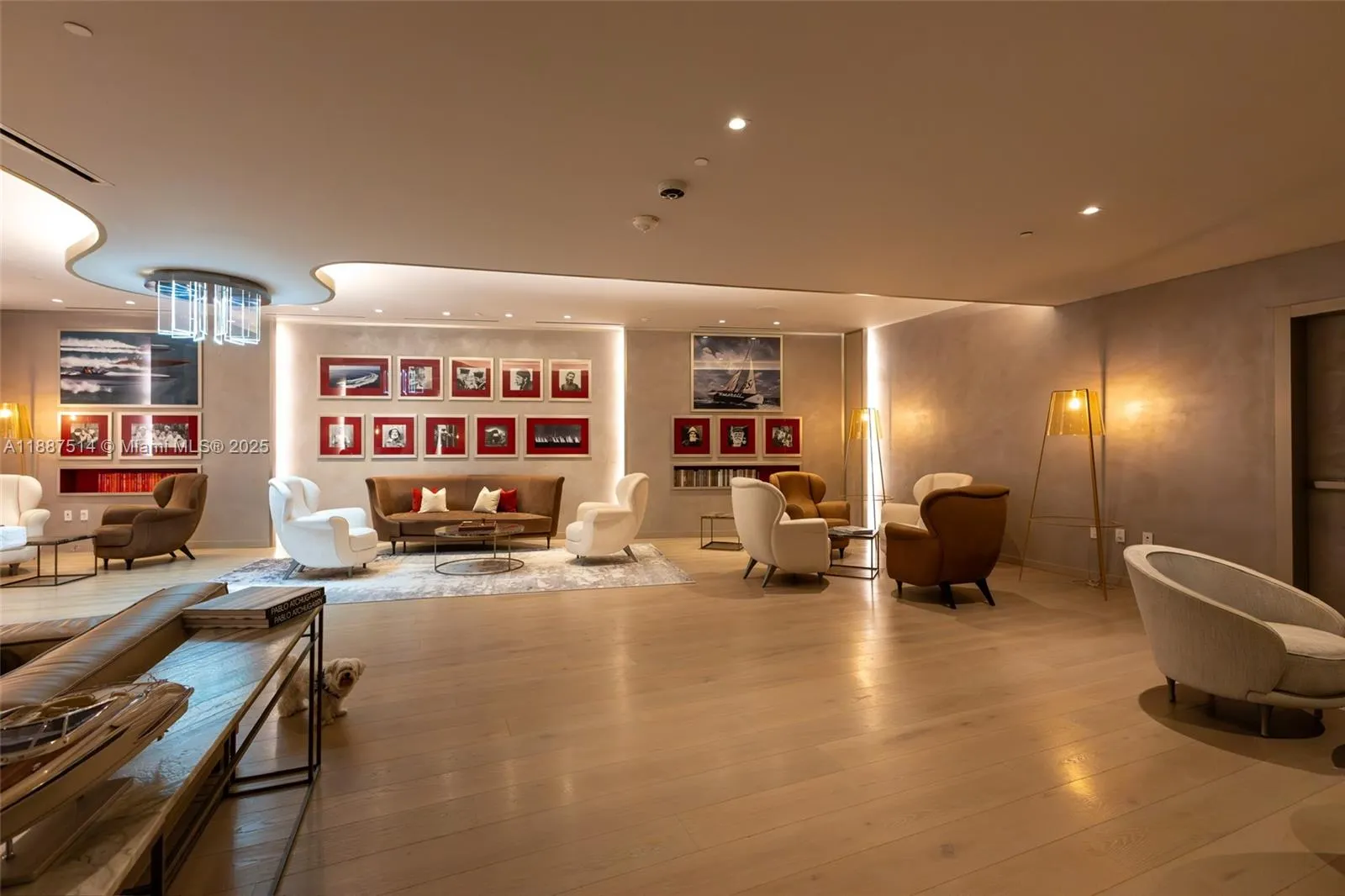 1000 Brickell Plz, #2515