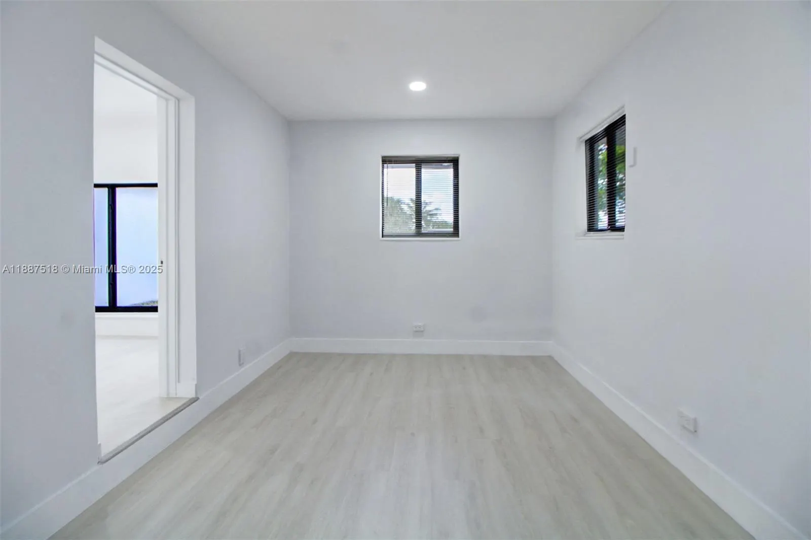 1640 NW 27th Ave