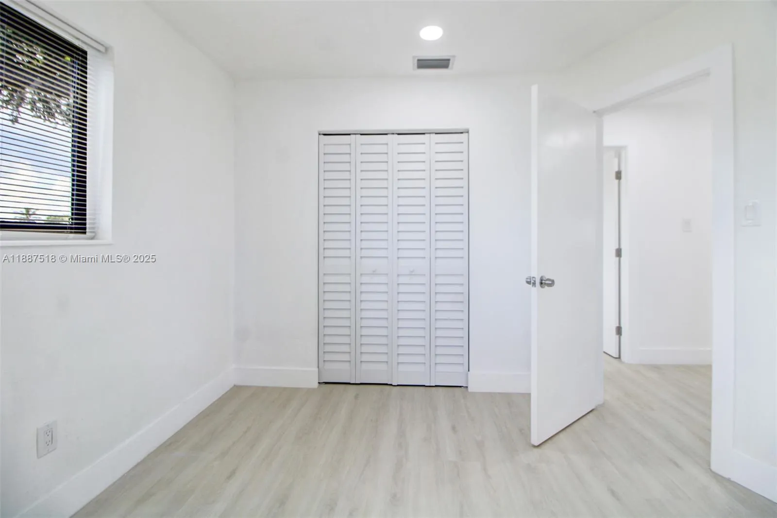 1640 NW 27th Ave