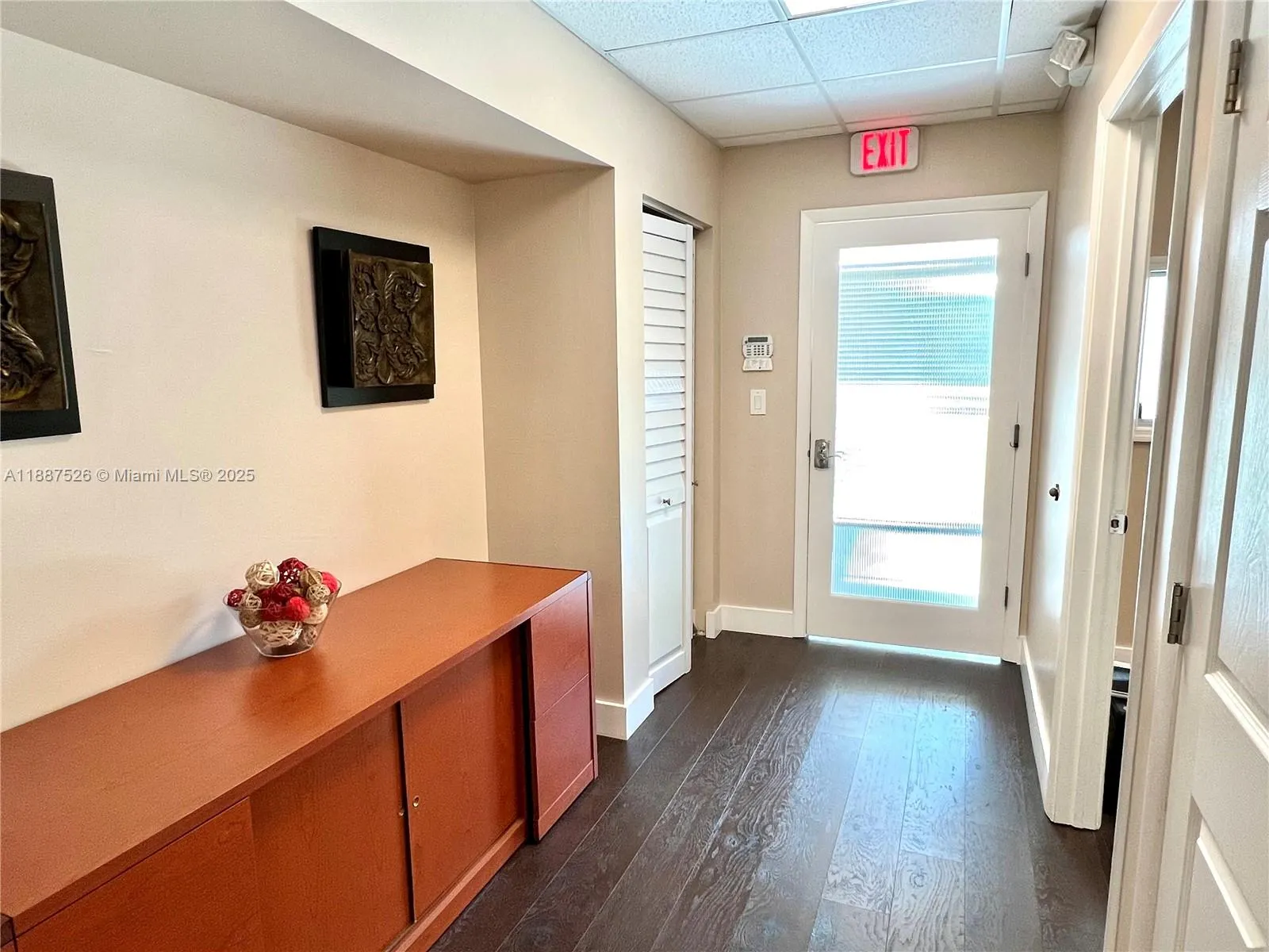 1625 N Commerce Pkwy, #225