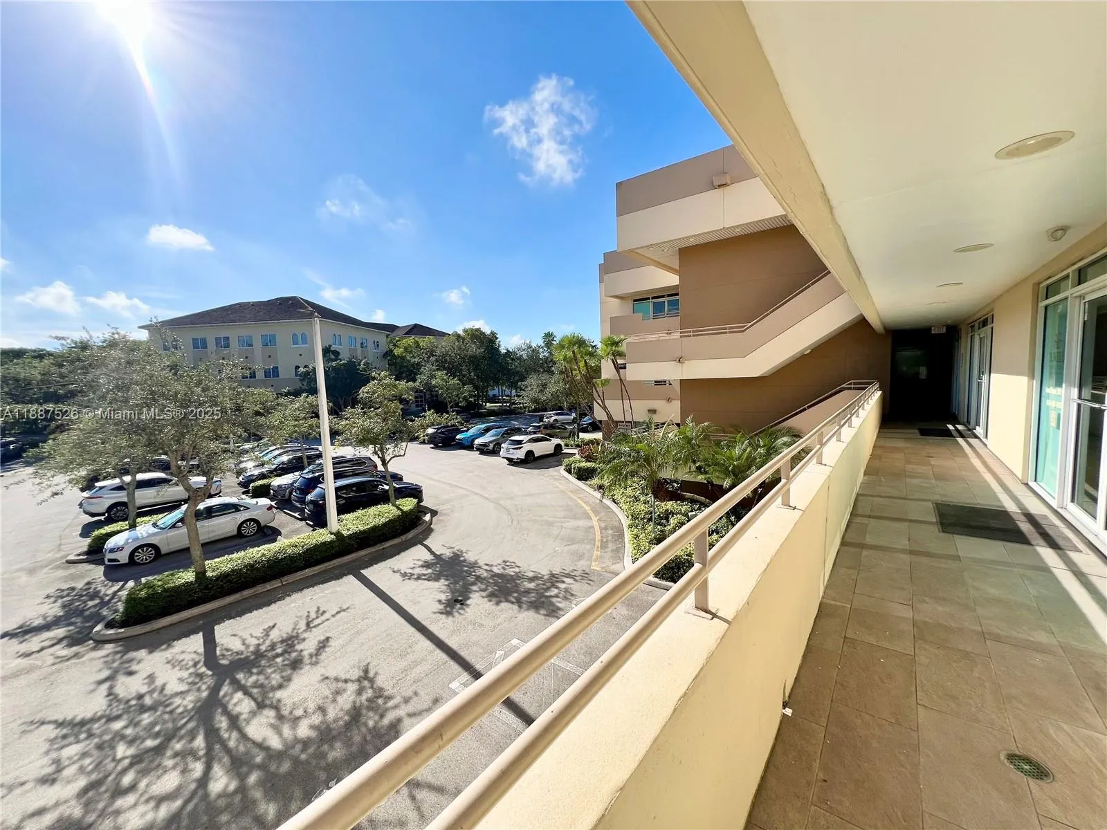 1625 N Commerce Pkwy, #225
