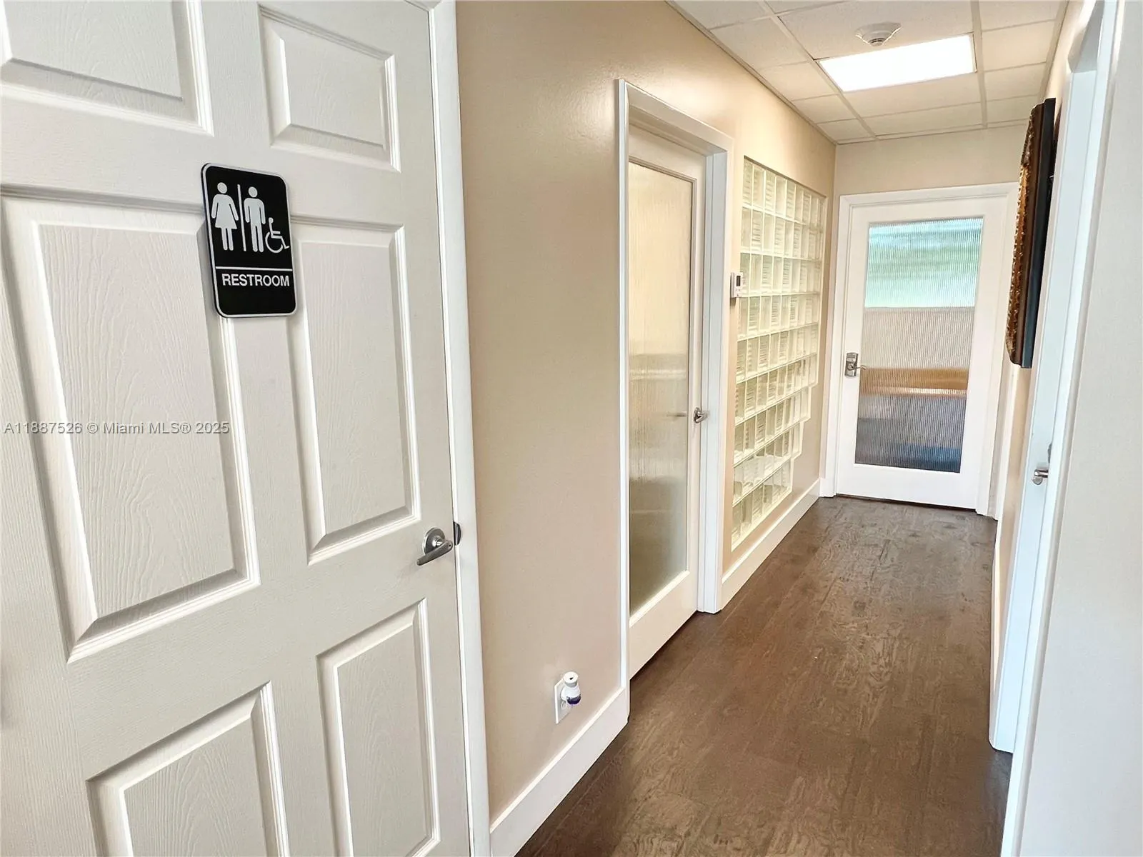 1625 N Commerce Pkwy, #225
