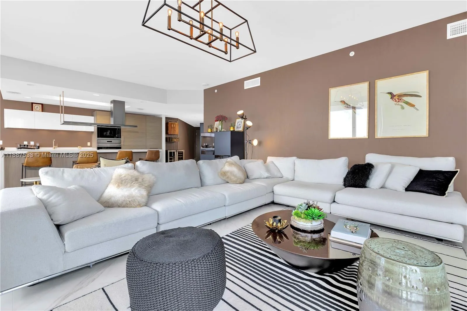17111 Biscayne Blvd, #1709