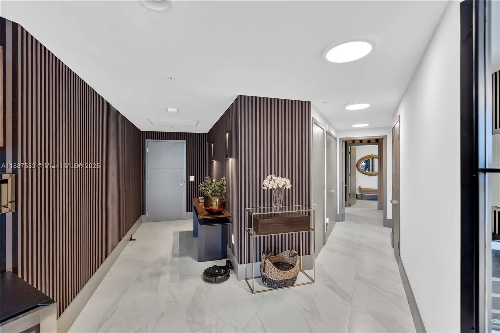 17111 Biscayne Blvd, #1709