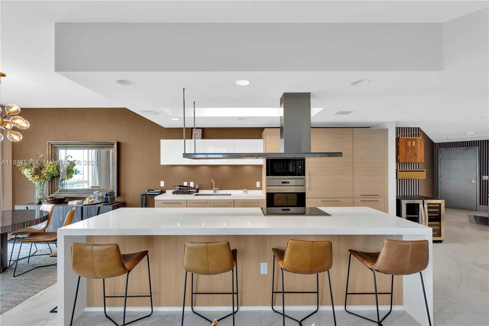 17111 Biscayne Blvd, #1709