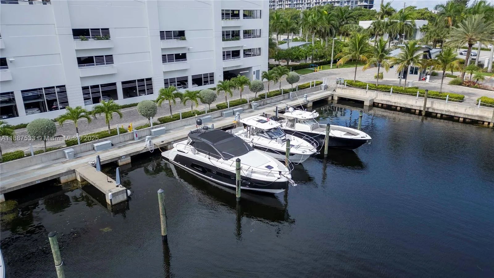 17111 Biscayne Blvd, #1709