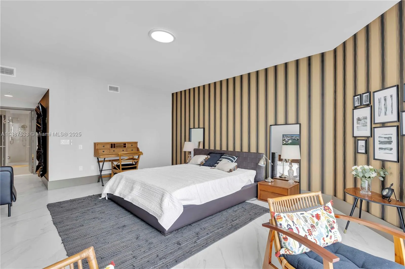 17111 Biscayne Blvd, #1709