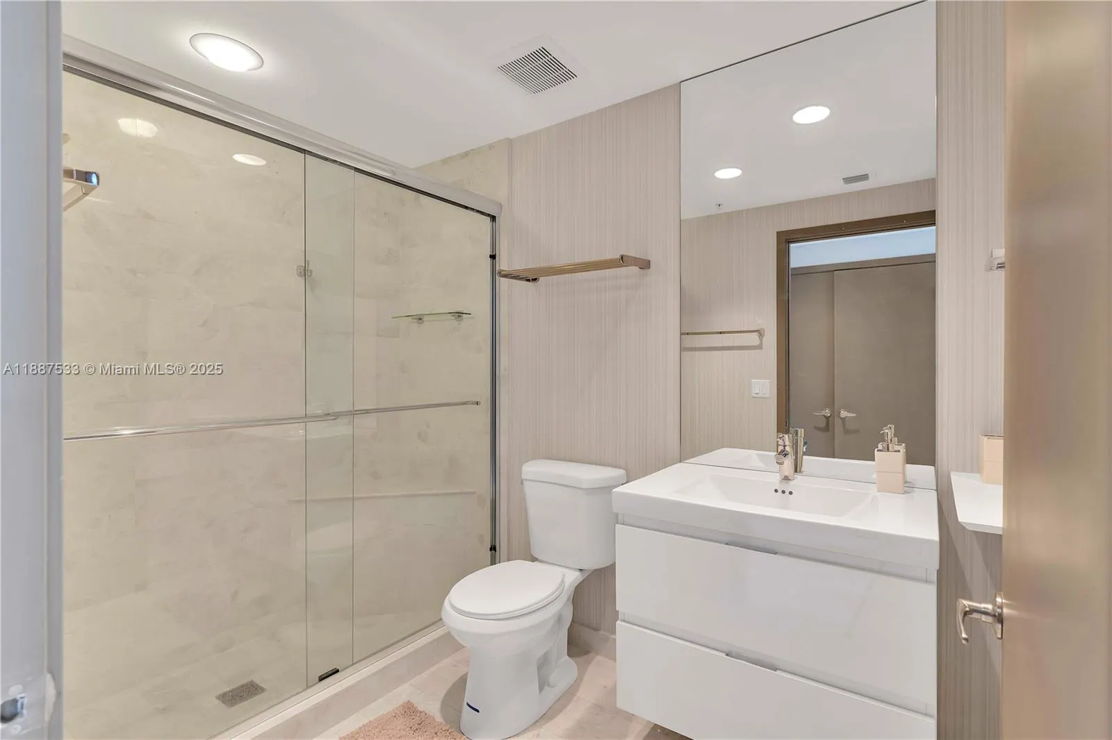 17111 Biscayne Blvd, #1709