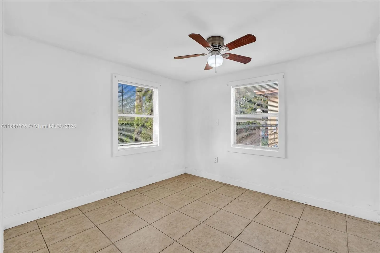 2800 NW 6th Ct
