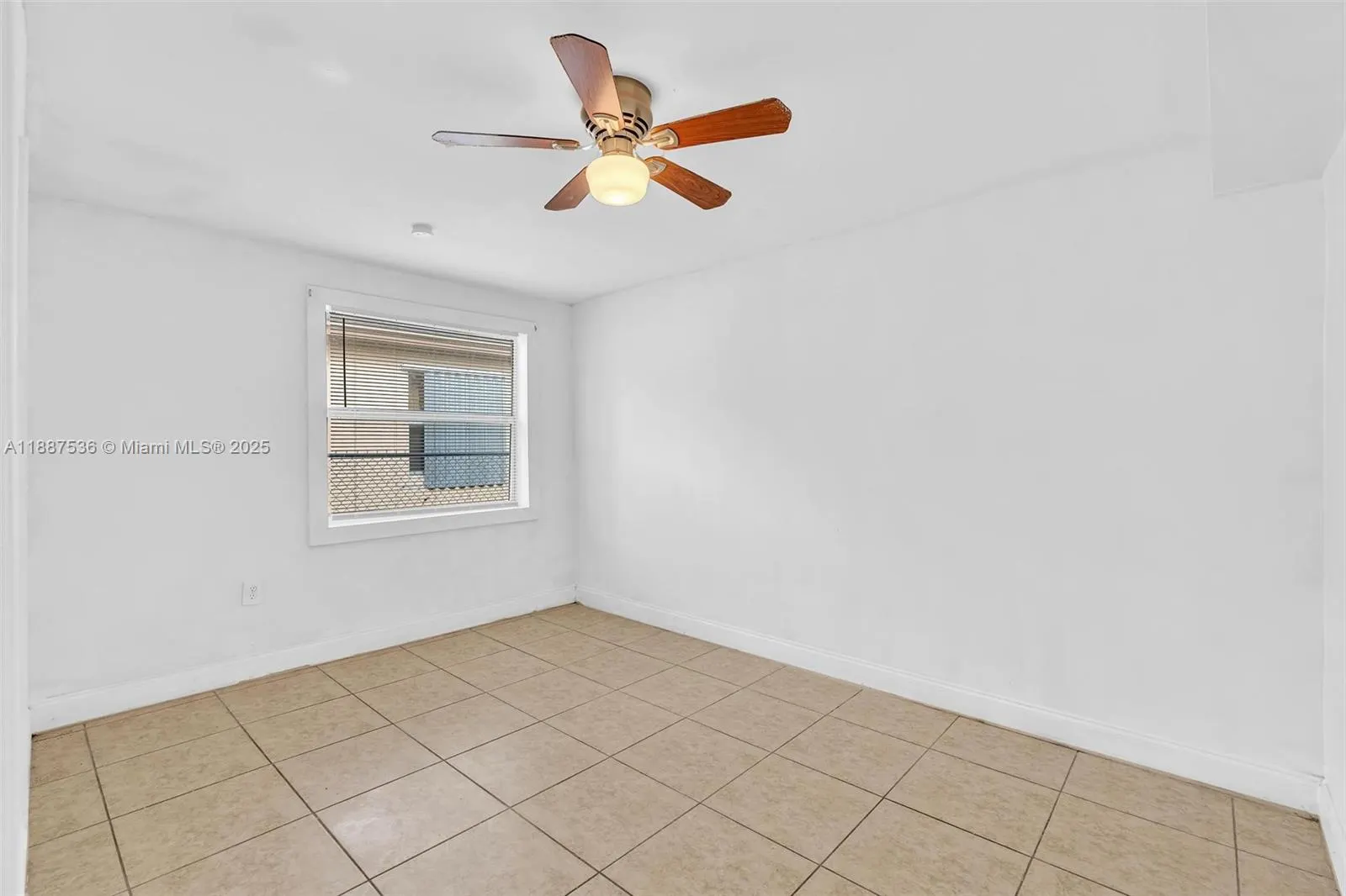 2800 NW 6th Ct