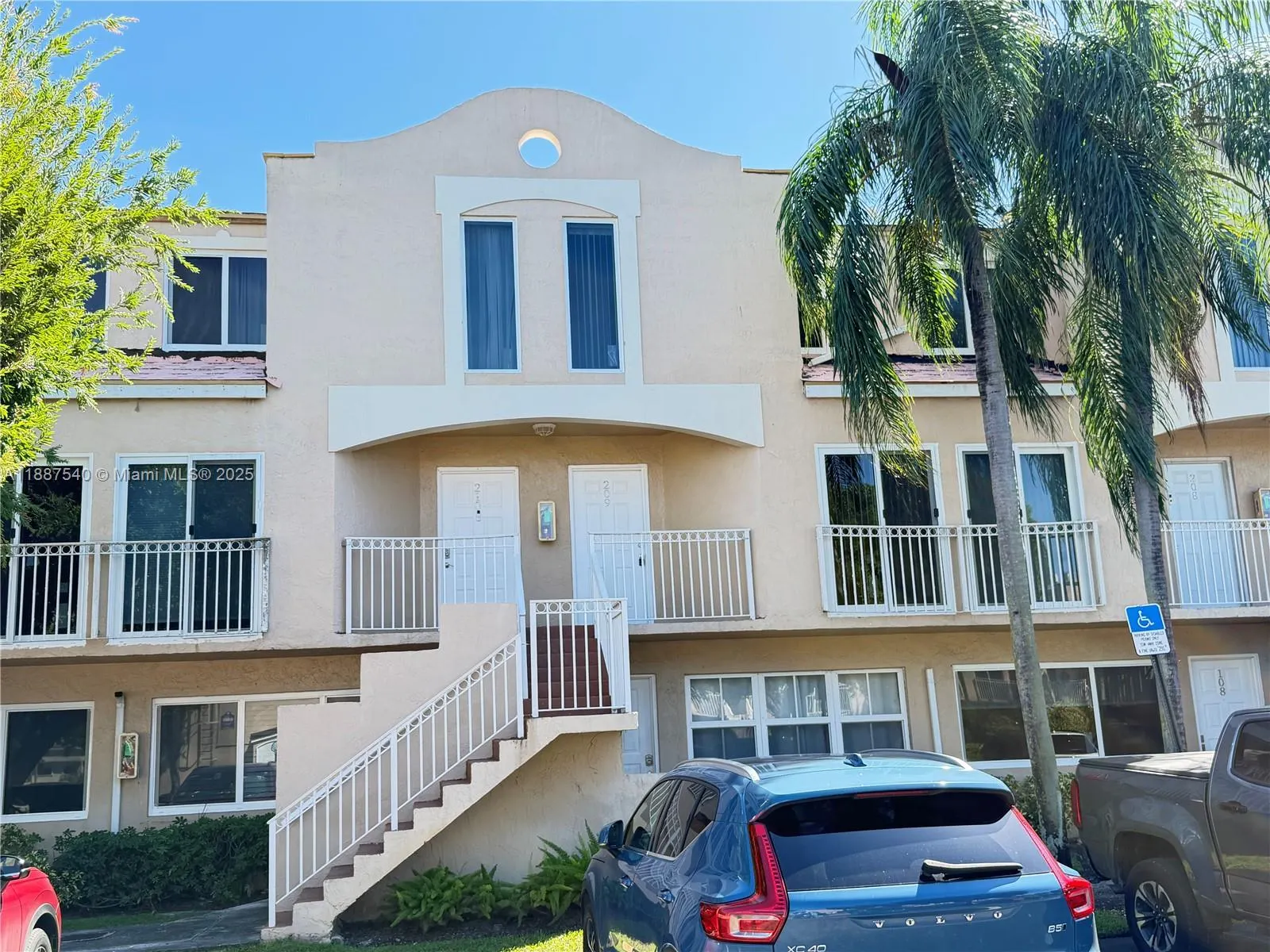 675 NW 85th Ct, #8-209