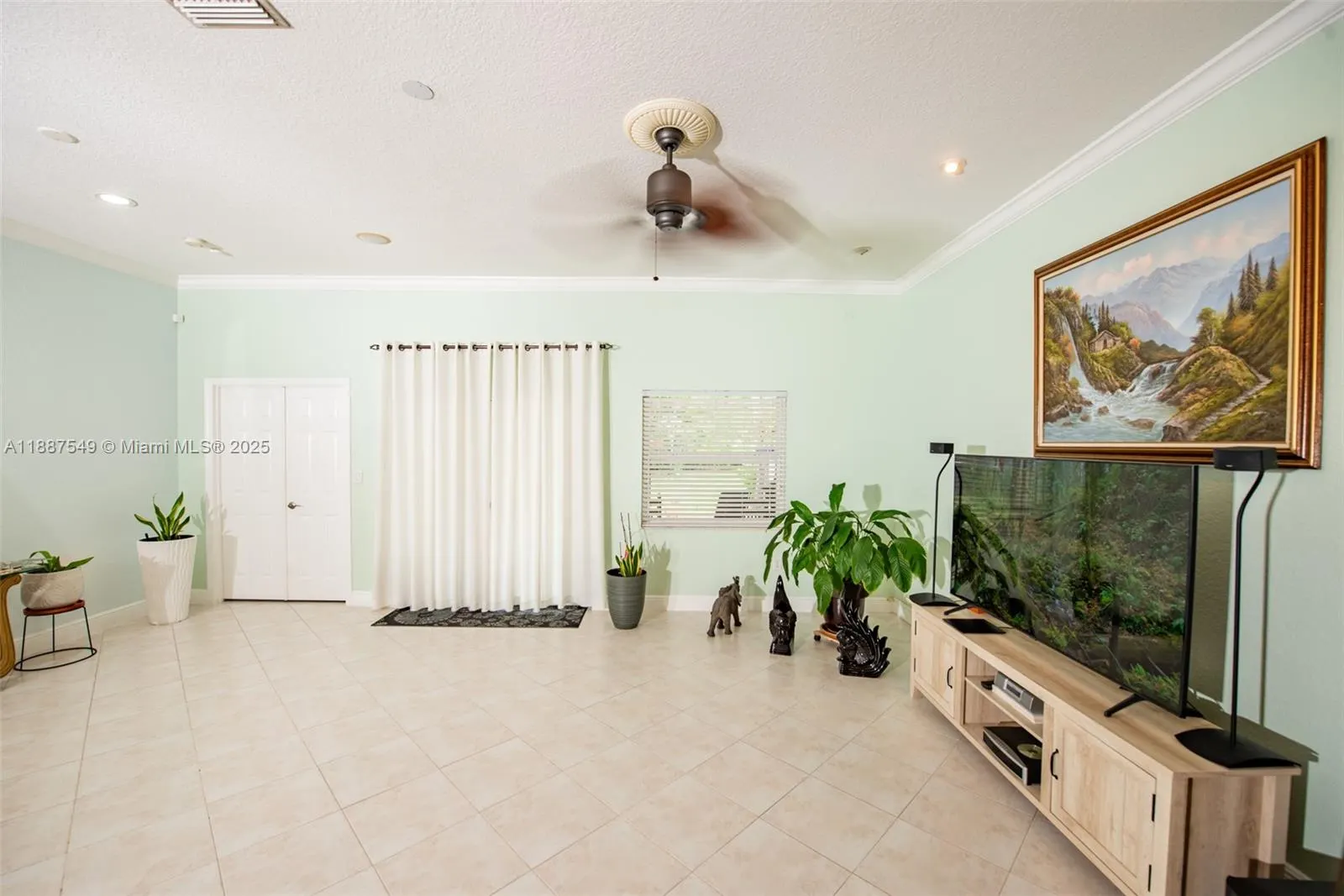 13070 NW 5th St