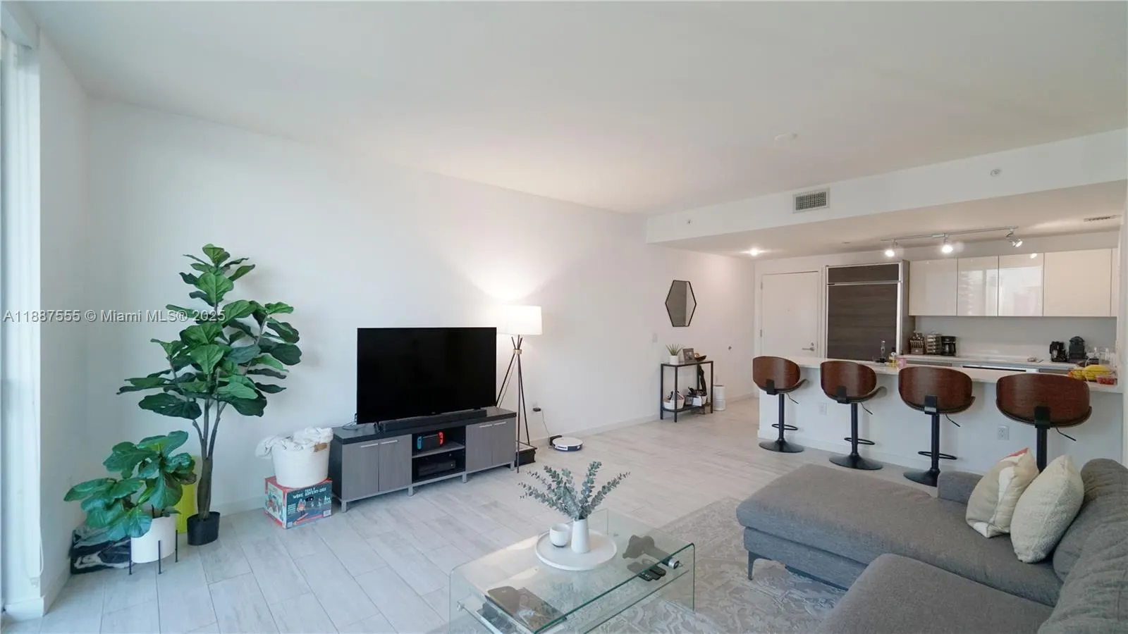 1100 S Miami Ave, #2909