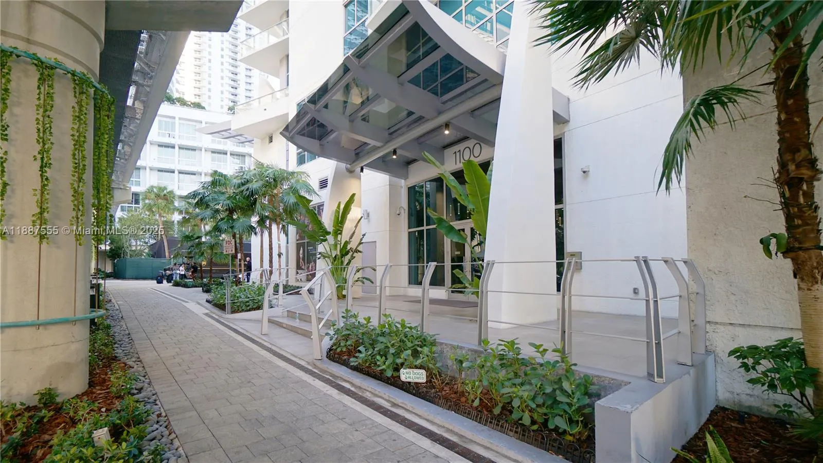 1100 S Miami Ave, #2909