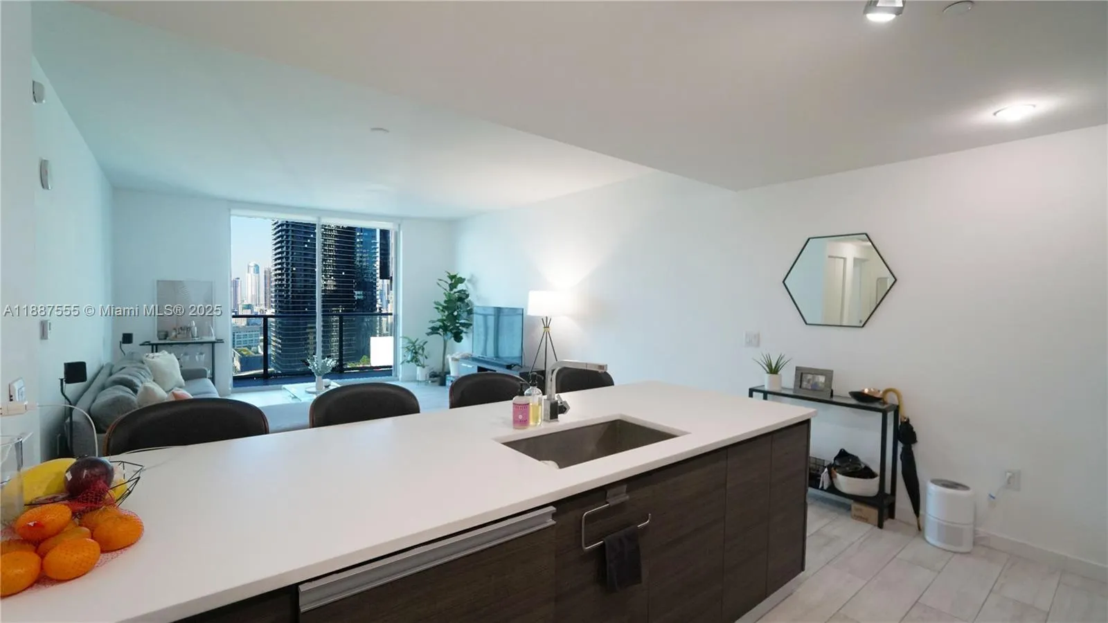 1100 S Miami Ave, #2909