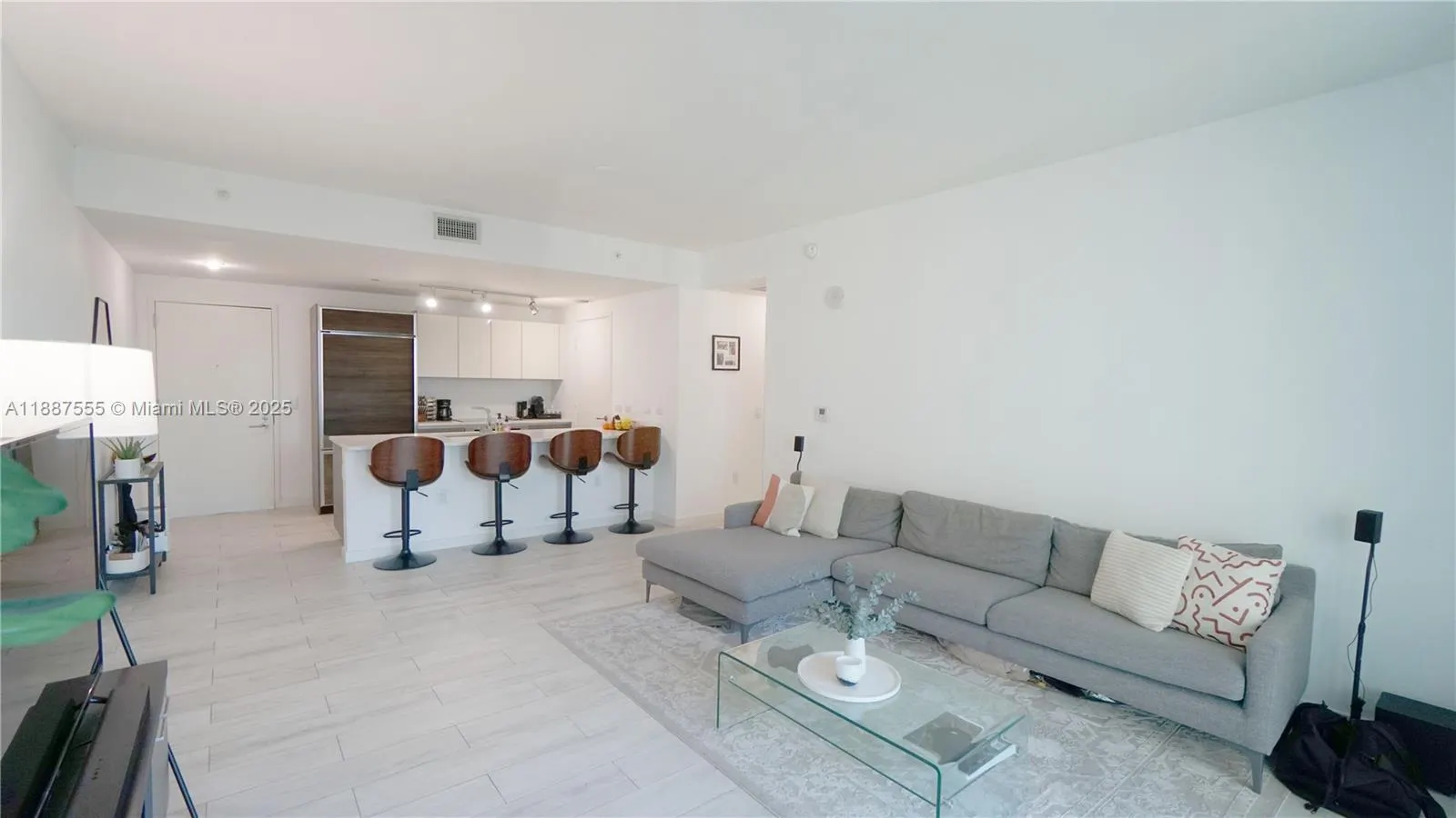 1100 S Miami Ave, #2909