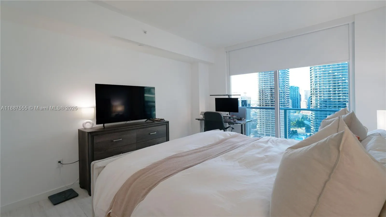 1100 S Miami Ave, #2909