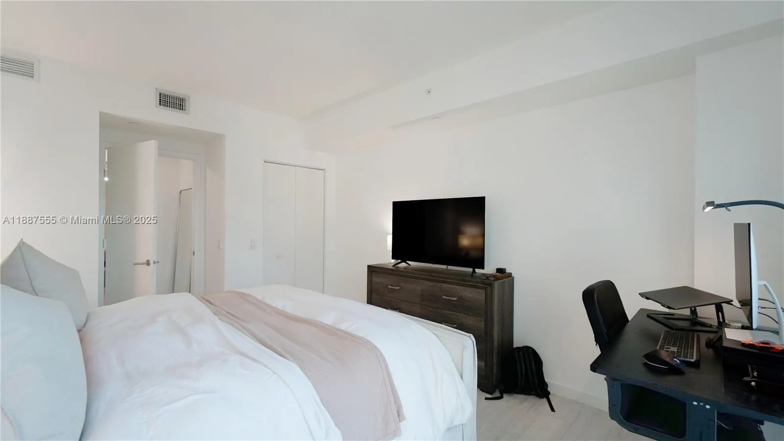 1100 S Miami Ave, #2909